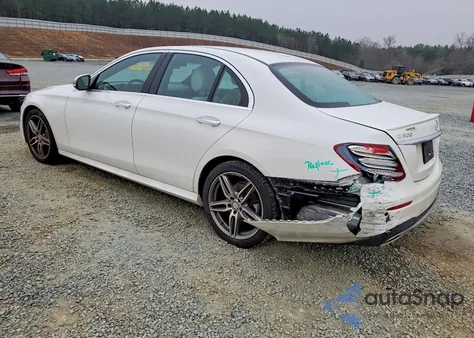 2017 Mercedes-Benz E 300 z USA, uszkodzony, nr VIN WDDZF4JB0HA151851